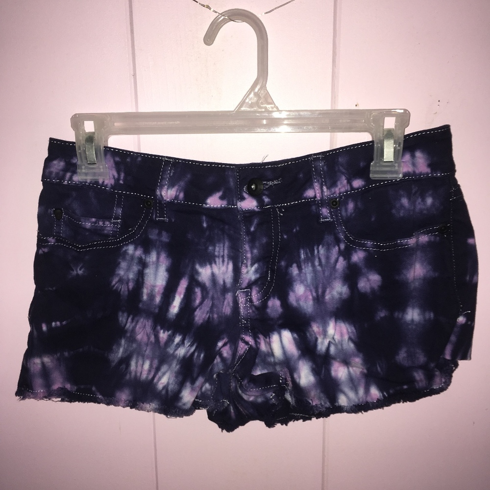 Host Pick! Juniors BlackHeart Denim Tie-Dye Shorts - Picture 1 of 3